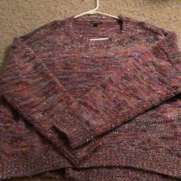 sweater - Picture 2 of 2
